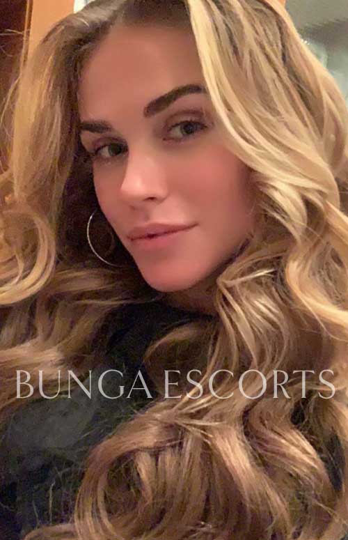 teen escorts Paris, for couple escorts Paris, exclusive escorts Paris, Blonde escorts in Paris, blonde call girls paris